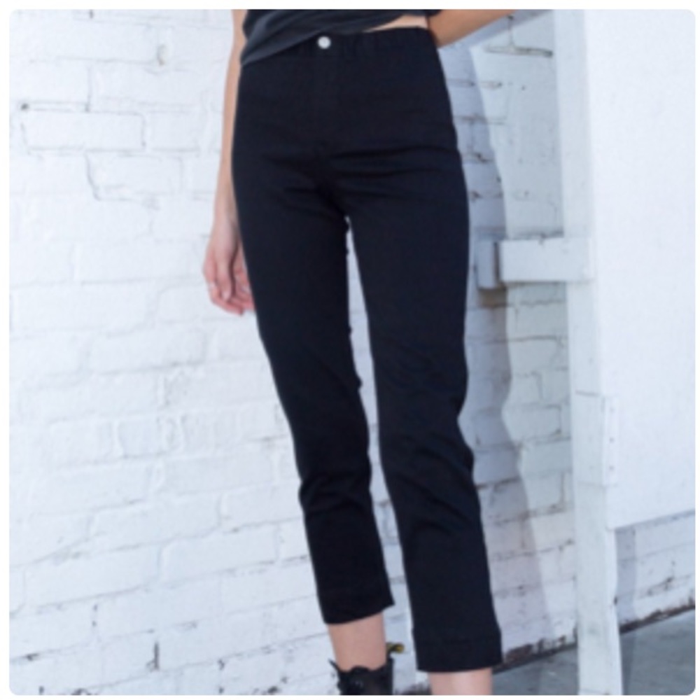 Brandy Melville Cropped Skater Pant, Navy